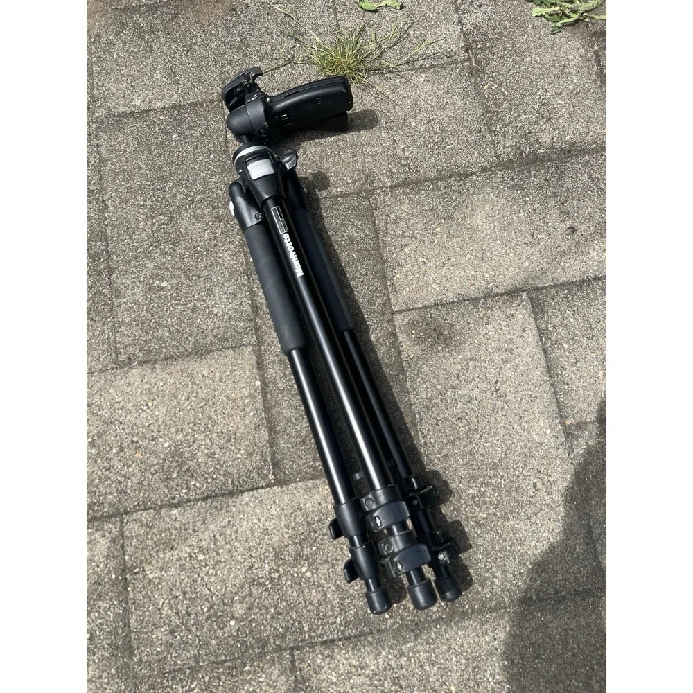 Manfrotto‎ 3021BPRO 3021 BN Pro Tripod Aluminum Legs w/ 322RC2 Friction Head